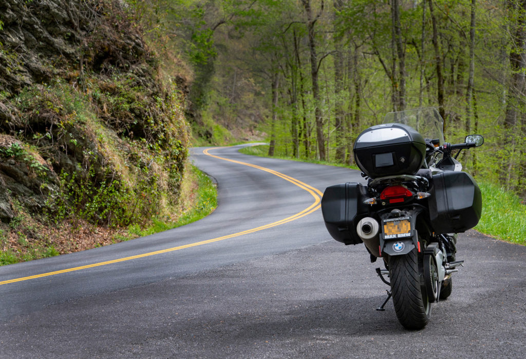 great roads for bikers in Tennessee foothills on sport bikes and touring motorcycles photos