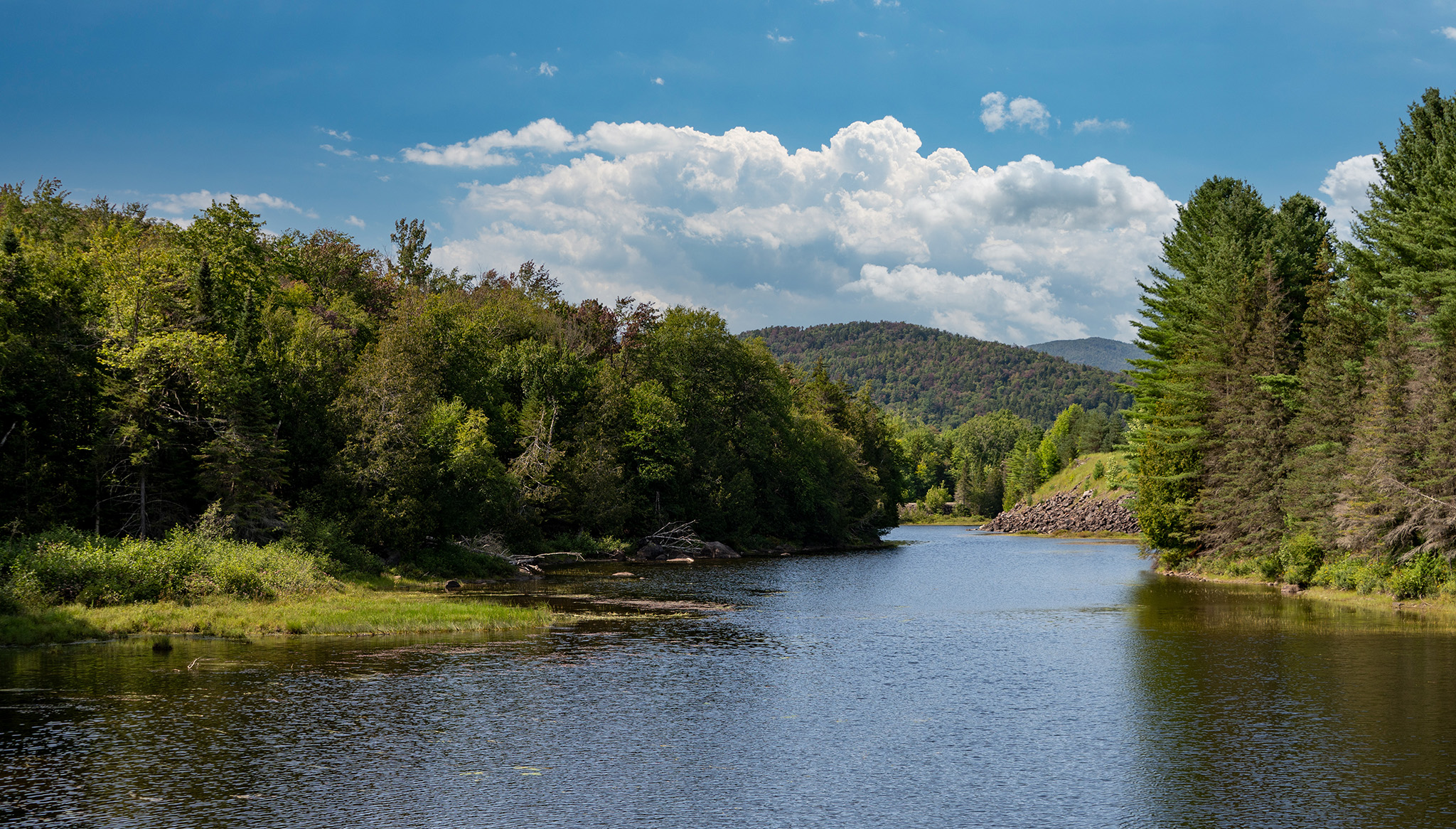 Escape to the Hudson: A River of Adventure Awaits at New York's Island Paradise